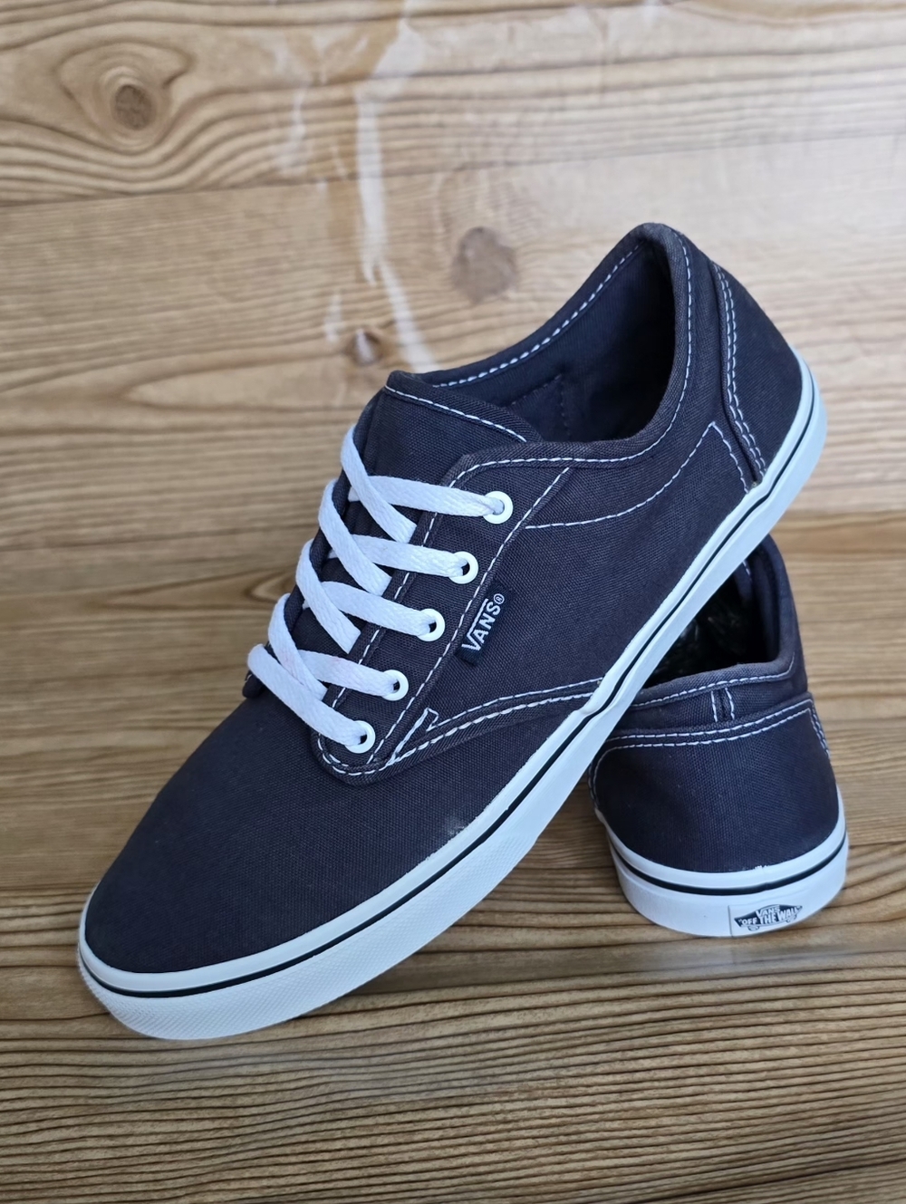 VANS Chukka Low Sneakers